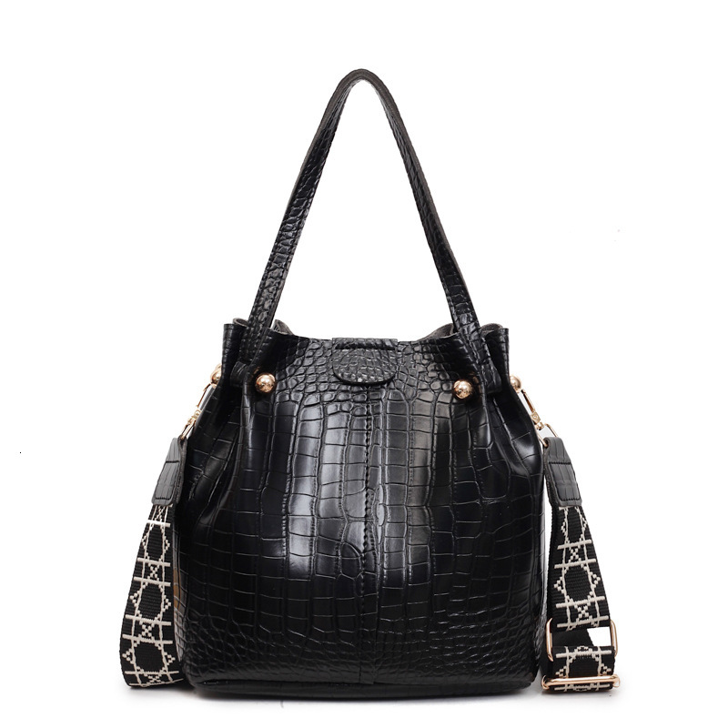 New Autumn And Winter Designer Bag New Luxury Handbag Women's Bucket Bag New Wide Shoulder Strap Women's Shoulder Bag Crossbody Bag
