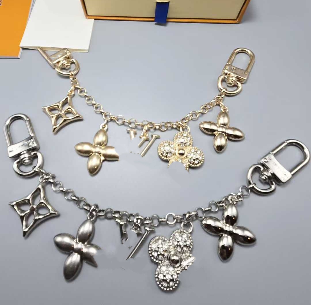 designer keychain V letters charms women bag chain llavero Buckle jewelry bagchain Keyring Christmas charm