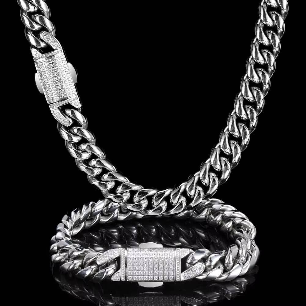 2026 Designer necklace 12mm HipHop Cuban Chain Stainless Steel Miami Cuban Chain 18k Gold Necklace for Men
