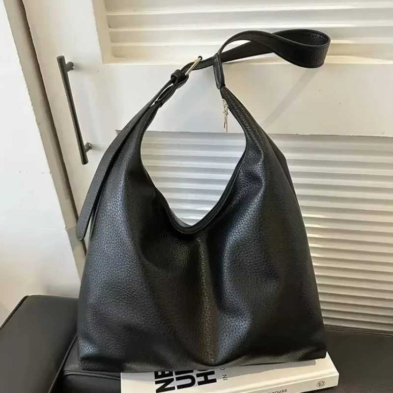 Fashion Leather Tote Bag for Women 2025 Trend Female Simple Large High Capacity Shoulder Bag Women Handbags Messenger BagsXJ251021