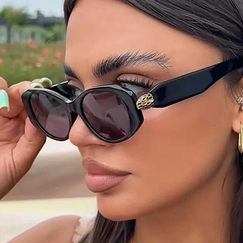 Luxury Vintage Cat Eye Snake Head Metal Sunglasses Women Men Beetle Brand Designer Punk Sun Glasses Sexy Ladies Shades UV400 J251114