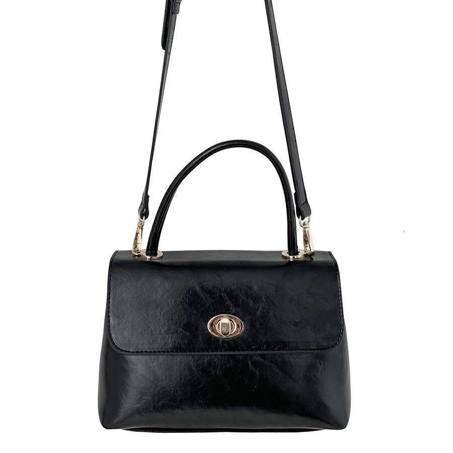 Square For Women, Elegant And Versatile Korean Style Crossbody Bag, Commuting High-End Fashion Single Shoulder Small Bag B5