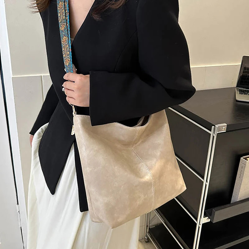 PU Leather Vintage Solid Color Women Fashion Shoulder Sling Bag HighCapacity Simple Adjustable Wide Strap Bucket Crossbody Bags 251015