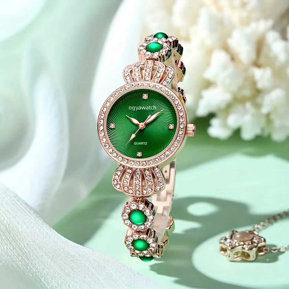 Elegant Women Luxury Rhinestone Crown Ladies Quartz Exquisite Fashion Analog Bracelet Wrist Clock relogio femininoXJ251021