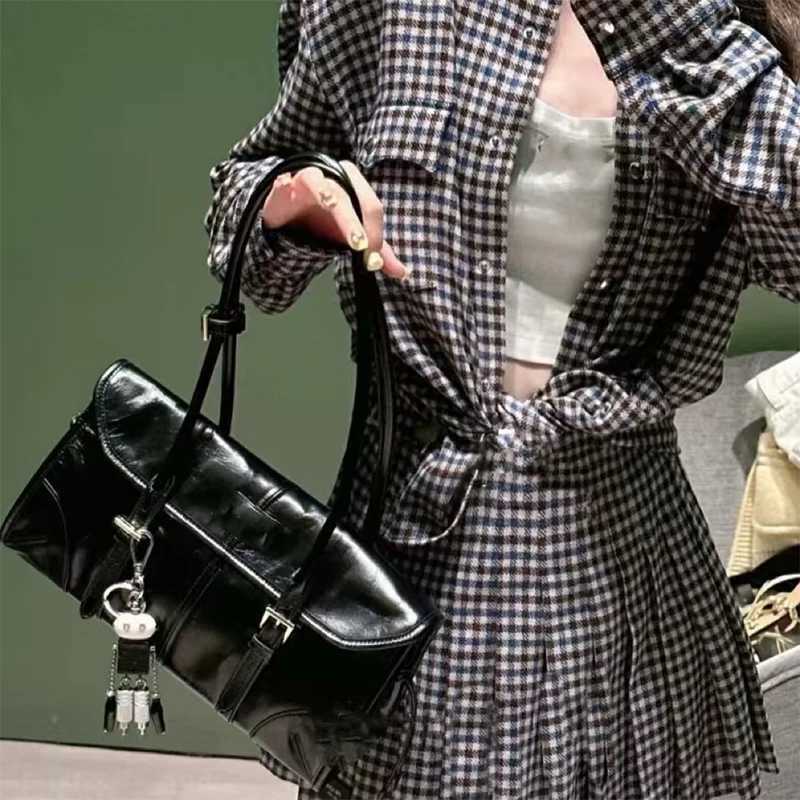 Fashion Keychain Punk Y2k Robot Keychains For Women Bag Pendant Jewelry Trinket Unisex Car Key Ring Key Chain Accessories J251121