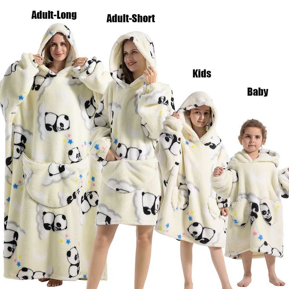 Family Matching Outfits Winter Women Flannel Warm Hoodies Adult Oversized Sweatshirts Child Hooded Pullover Mother kids Clothing L251021Q39O