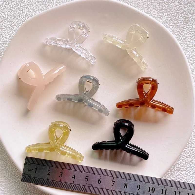 2pcs Mini Cute Little Catch Clip Hair Crabs For Girls Halftie Hair Small Hair Catch Hair Claw Women Bangs Side Clip AccessoriesW254021