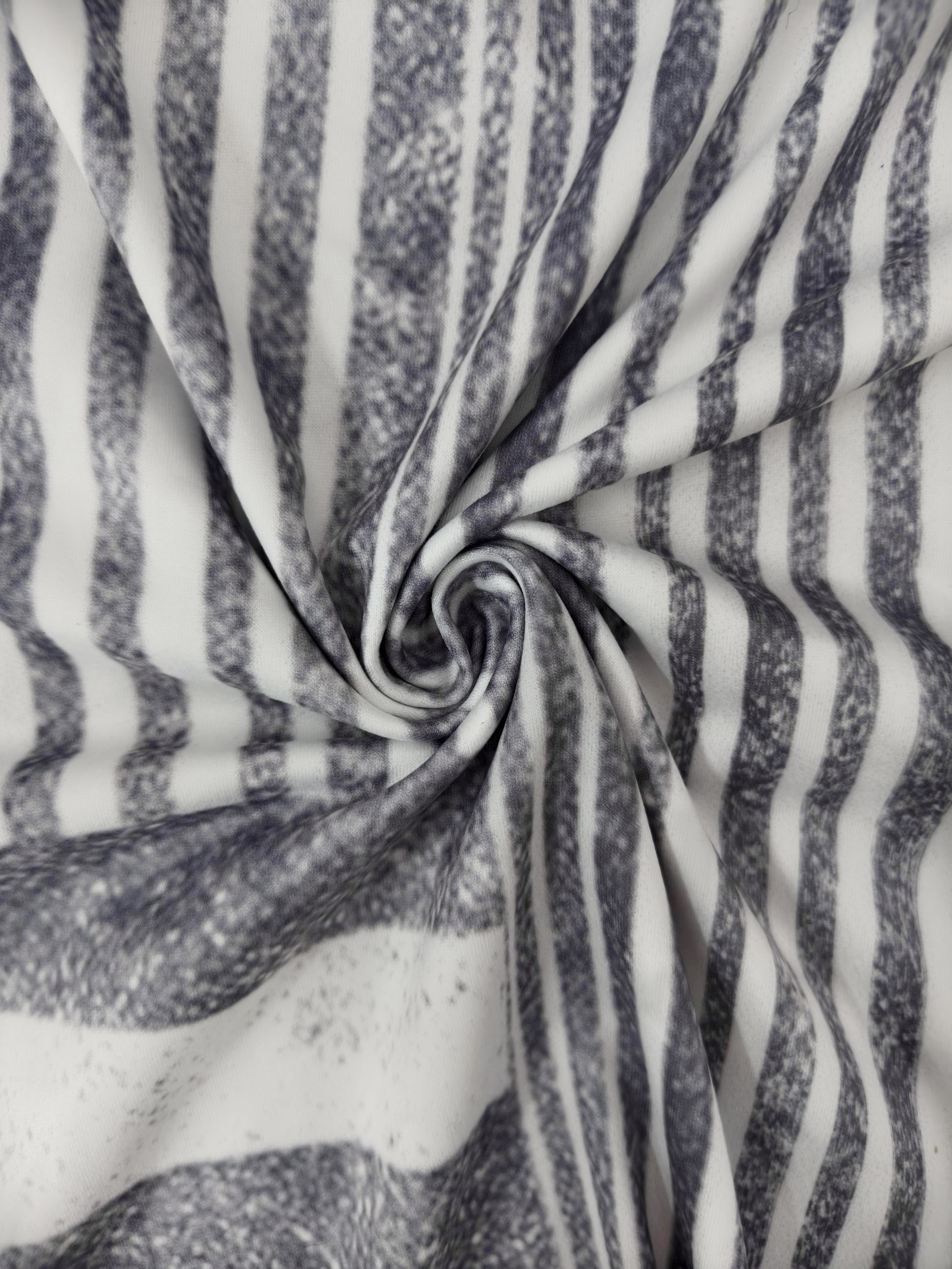 Women's New Fashion Striped Printed V-Neck Daily Casual Long Sleeve T-Shirt, Milk Silk Versatile Top-CF51068