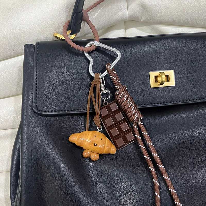 Trendy Y2K Baseball Keychain Nylon Woven Rope Pendant DIY Heart Design Handmade Womens Accessory for Bags Phones Gift J251121