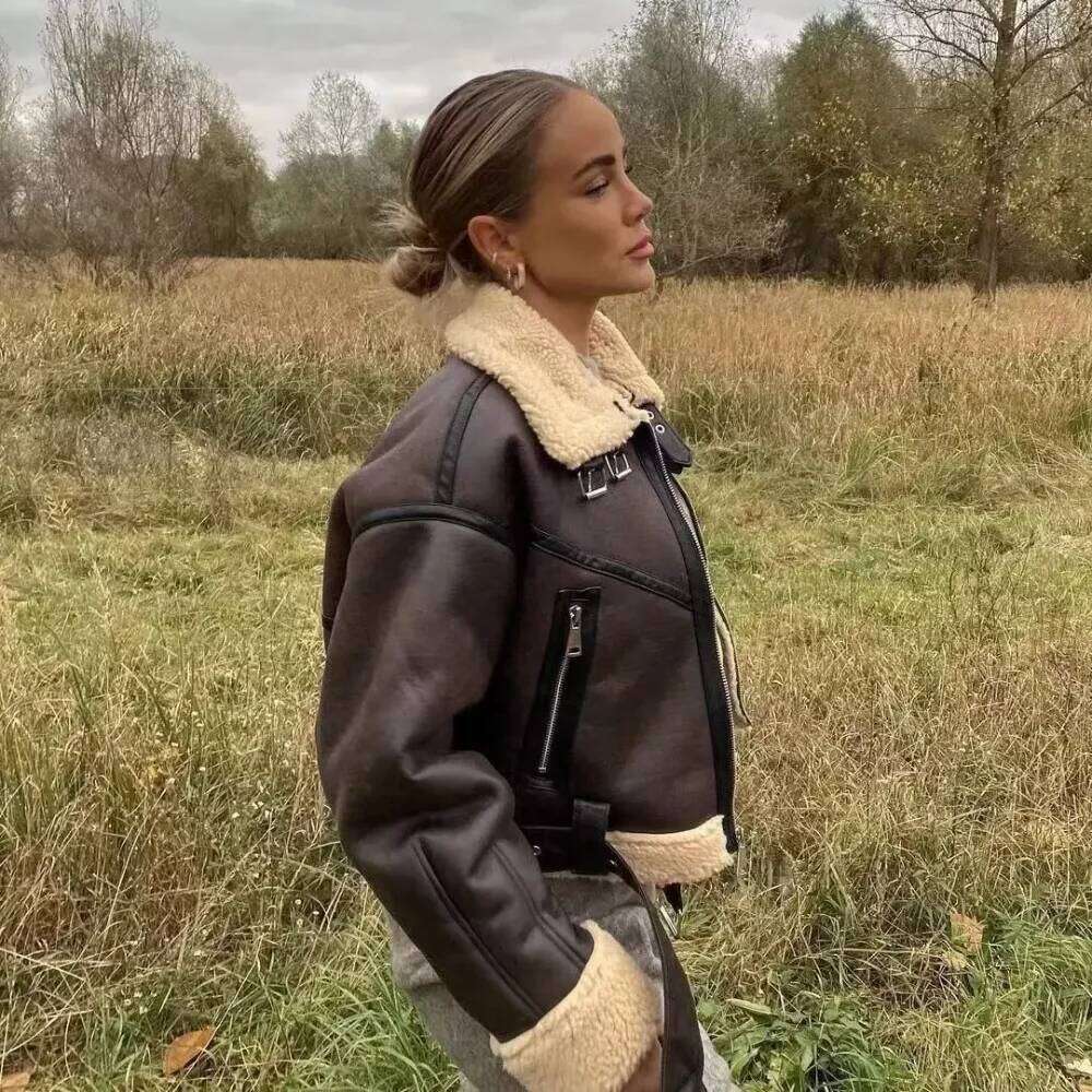 Winter Women Streetwear Faux Lamb Leather Fur Short Jacket With Belt Moto Biker Thick Warm Sheepskin Coat Outwe