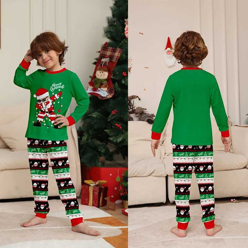 2026 New Christmas Matching Family Pajamas Outfits Xmas Adult Mother Father Kids Set Baby Romper Sleepwear Family Look Pyjamas L251021HM52