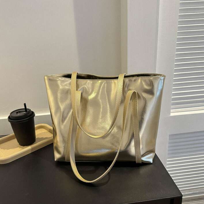 2025 New Trendy Large Capacity Fashion Casual Women's Shoulder Simple Versatile Commuter Tote Bag