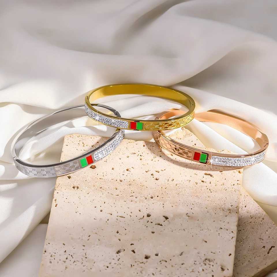 Htpwe Stainless Steel Red And Green Oildripping Zirconium Bracelet Women Plated 18k Couple Holiday Gift Bracelet Party Jewelry J251021