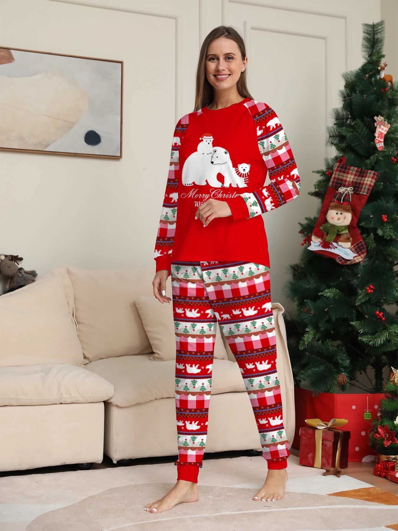Family Xmas Pajama Sets Reindeer Antler Graphic with Festive Colors Great for Christmas Eve L251021192N