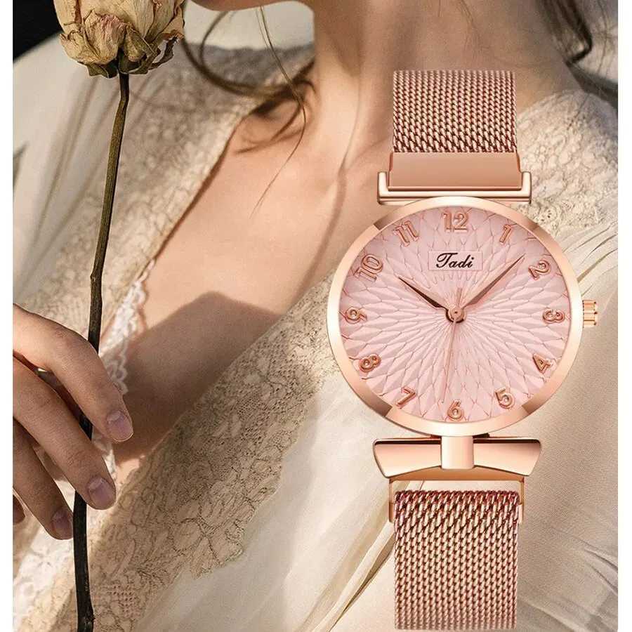 Quartz wrist 2PCS Set Women Set Tren Pink Design Mesh Belt Alloy Wrist Fashionable Timepiece Quartz LaXJ251021