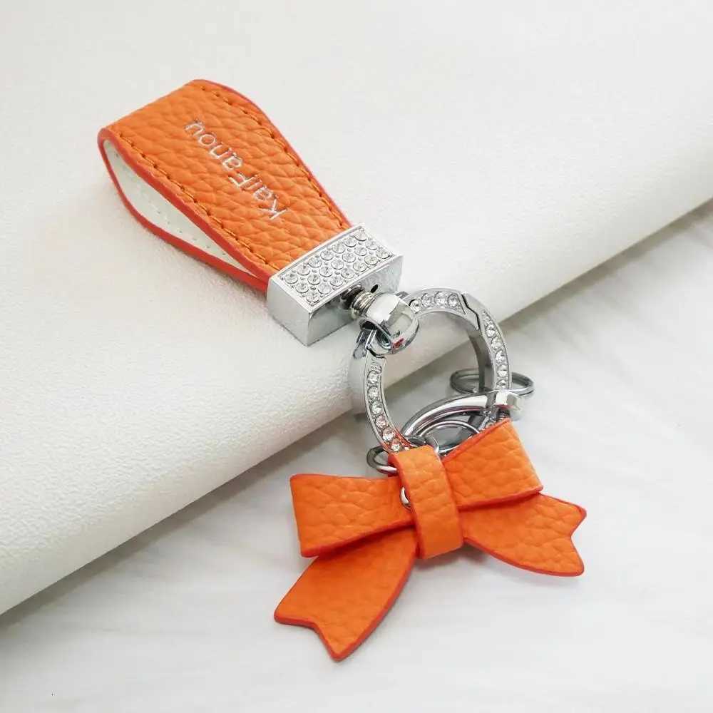 Key Holder Luxury Genuine Leather Keychain Ladies Bag Fashion Decoration Keys Organizer Leather Car Keyring Bag Charms W251021
