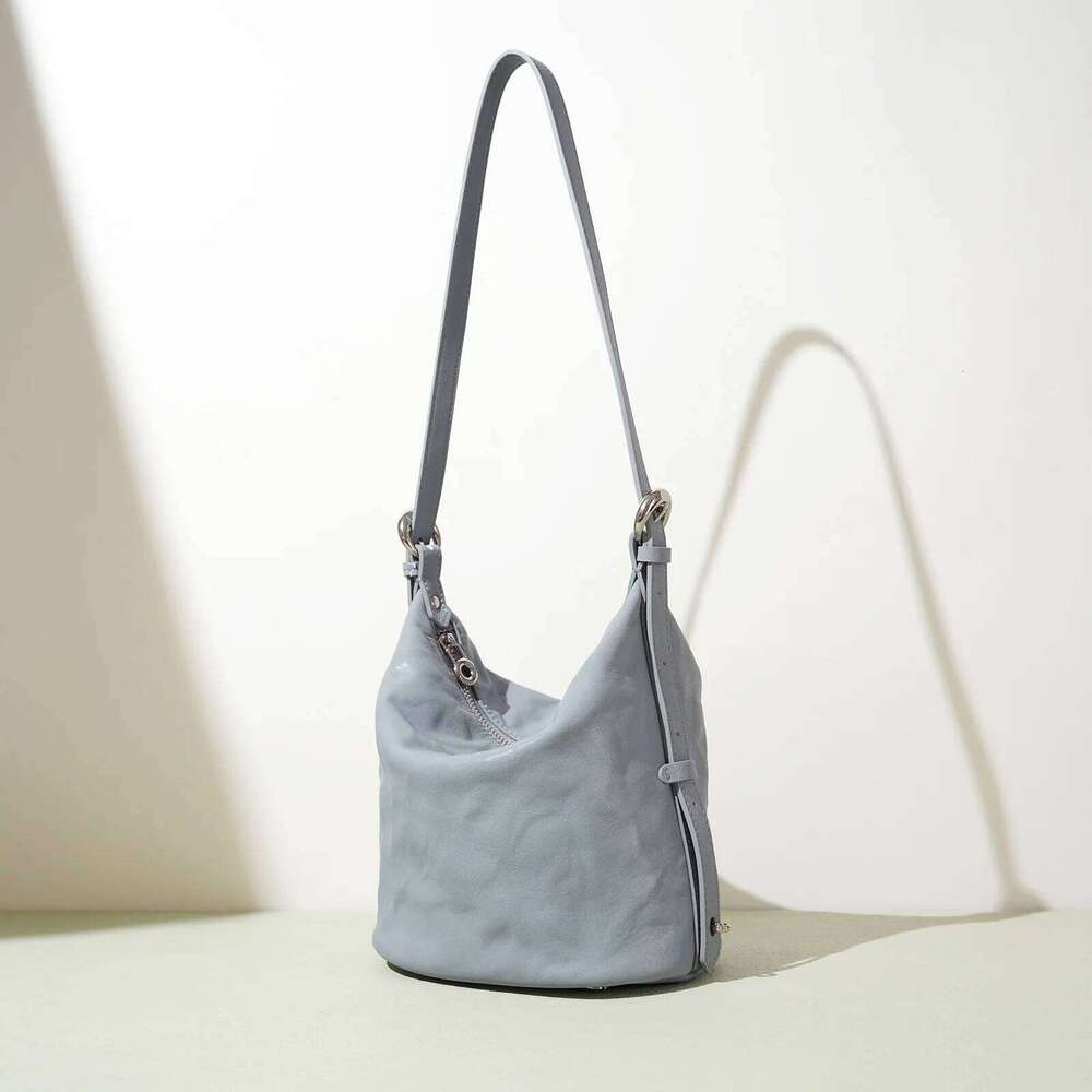 Genuine Leather Bucket Niche Design Top Layer Cowhide Pleated Texture Soft Vintage Women's One-Shoulder Crossbody Bag 251021