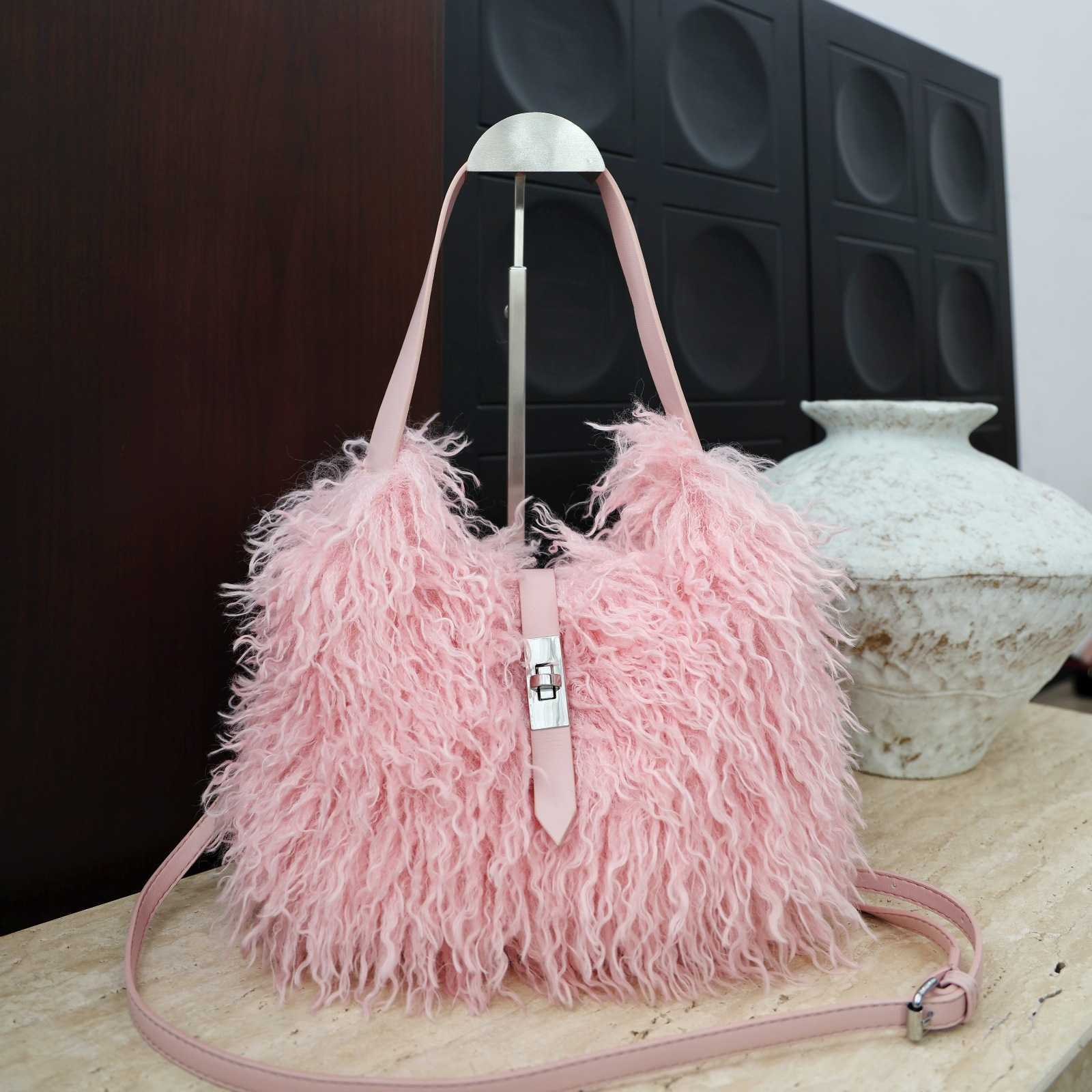 25 Autumn Winter New Imitation Beach Wool Handbag Crossbody Bag for Women Sweet Spicy Girl Y2K Underarm Bag Shoulder Bag 426