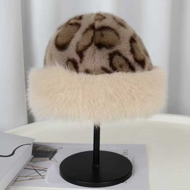 2025 Leopard Print Plush Fisherman Hat Hat for Women Autumn Winter Thickened Warm Ear Protection Imitation Fur H251020