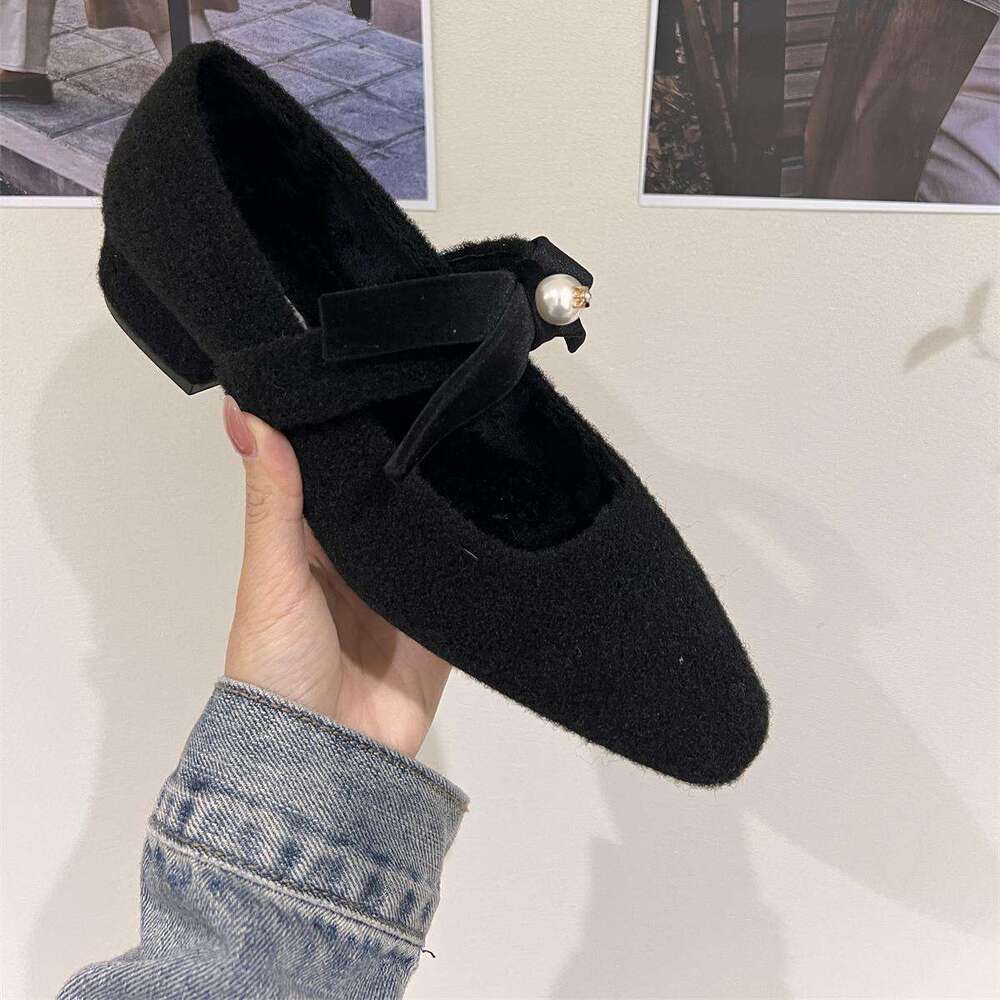 French Style Designer Shoe Chunky Heel Gray Women's 2025 Autumn Winter Fleece Lined Mary Jane Fur Single Shoes
