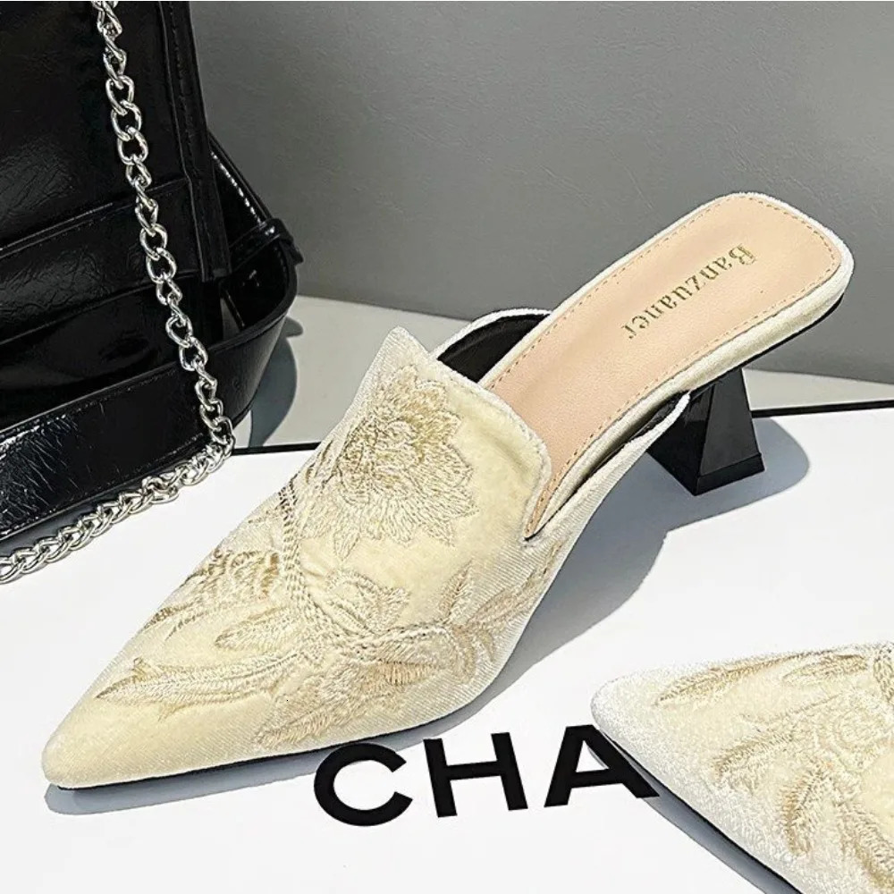 Slippers for Women in Summer 2025 Style Outerwear Chinese Embroidery Fine Heel Pointed Toe 251011