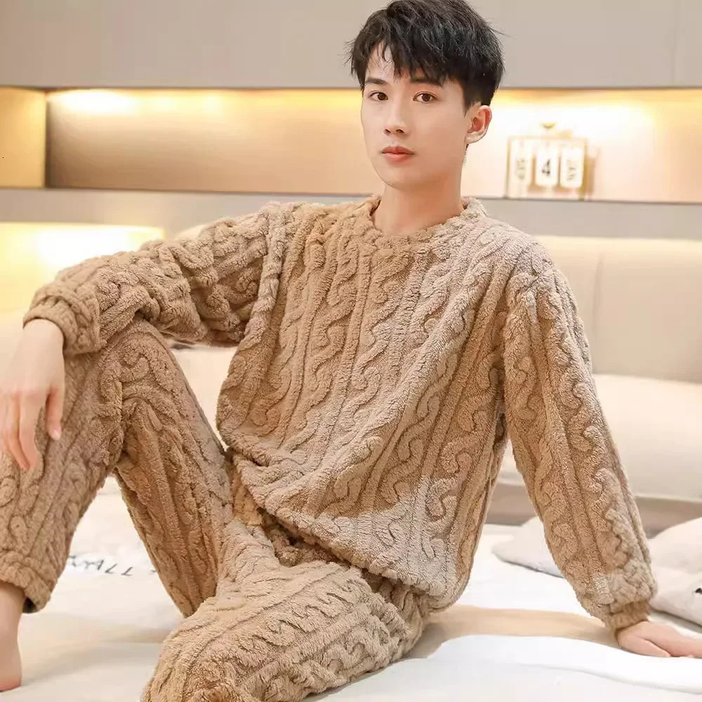 Mens Warm Pajamas Autumn and Winter Couples Homewear Suit Womens Coral Fleece Pajamas Thickened Thermal Underwear Homewear 251021