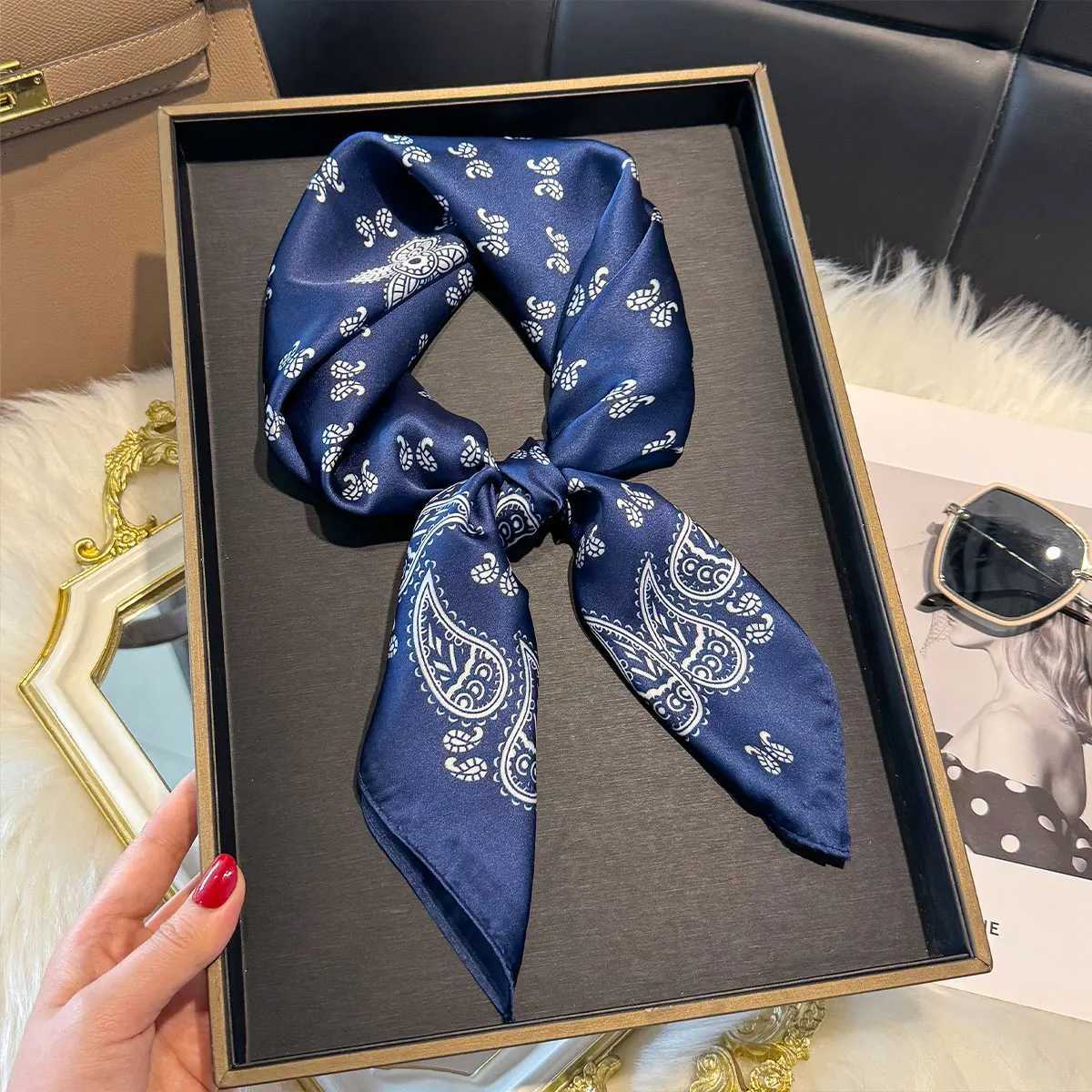 NEW Paisley Square Scarf Women Satin Shawl Wrap Hijab Female Hair Luxury Headkerchief Four Seasons Beach Sun Protection Bandana W251021