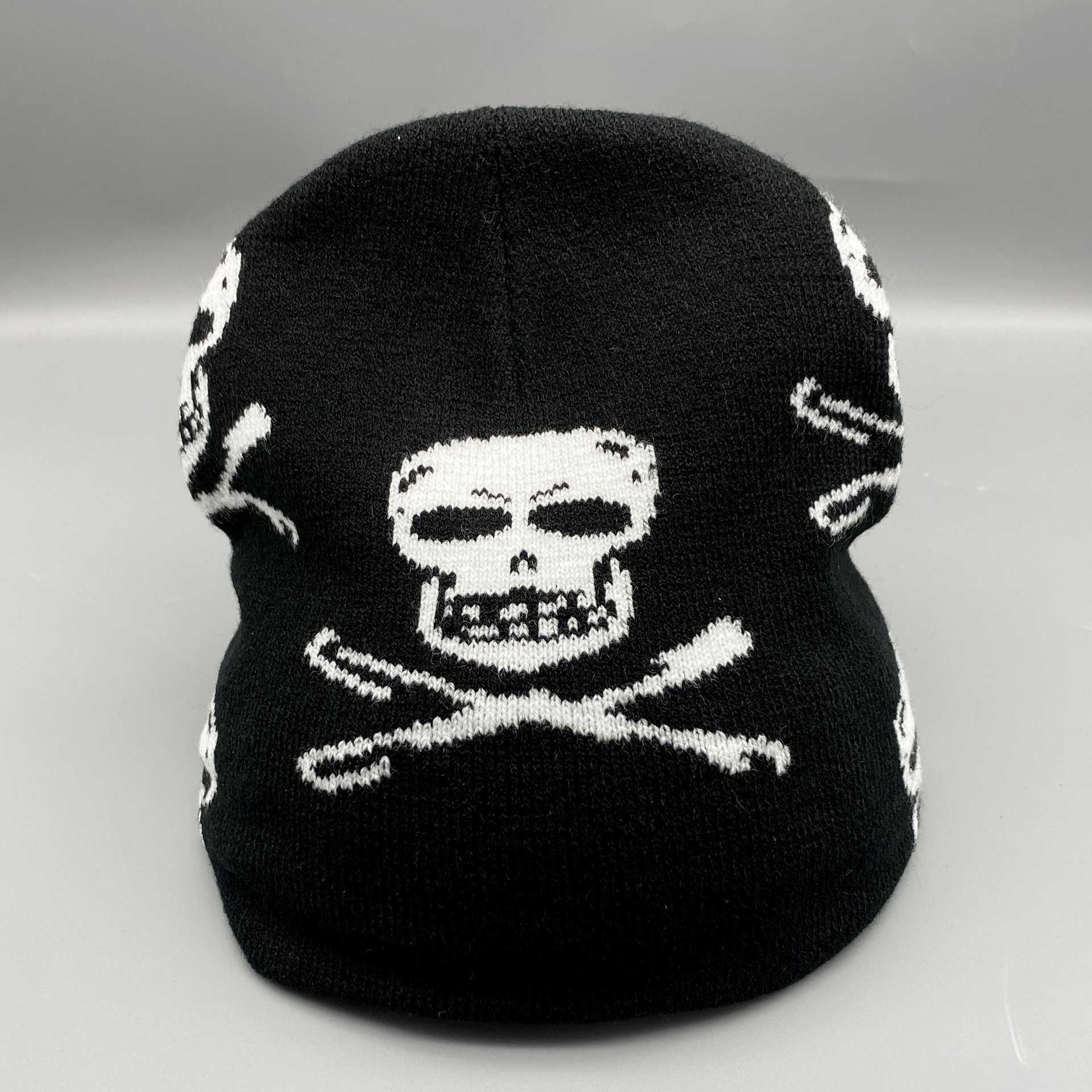 Skull Knitted Hat Halloween Outdoor Cycling Warm Round Top Graffiti Dark Series Fashion Trendy Knit Hat H251020