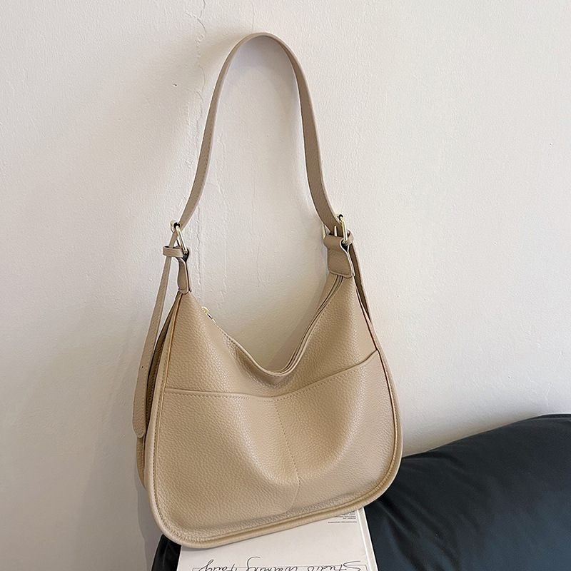 Cross border new retro solid color soft surface large capacity bag, women's bag, fashionable and stylish commuting bag, diagonal cross bag, tote 