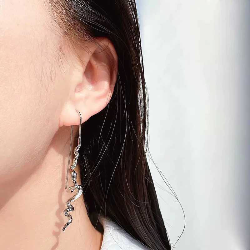 FTCY Retro Geometry Dangle Earrings For Women Gold Color Abstract Spiral Irregular Hanging Earrings Elegant Womens Jewelry J251021