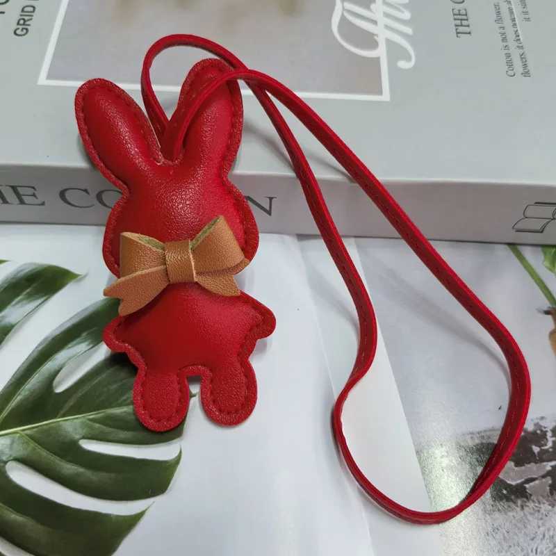 Lovely Cat Keychain Cartoon Leather Pendant Car Key Chain Cute Bag Accessories Girl Woman Gift Key Chains W251021