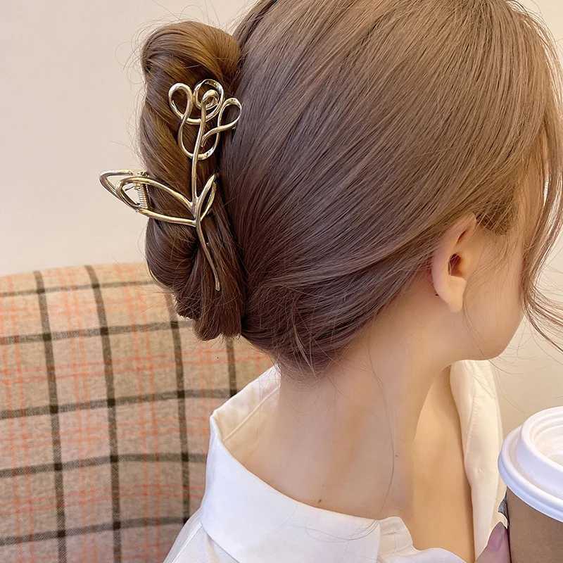 Hollow OutTulip Clamping Hair Clip for Women Korean Style Hair Claws Ins Style Metal Hairpin Style Gold Color Hair AccessoriesW254021