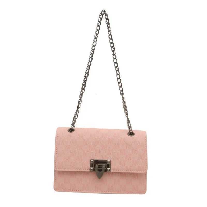 Retro High Quality Crossbody Bag 2025 New Korean Version Chain Small Square Bag Stylish Commuting Single Shoulder Underarm Bag fXJ251021