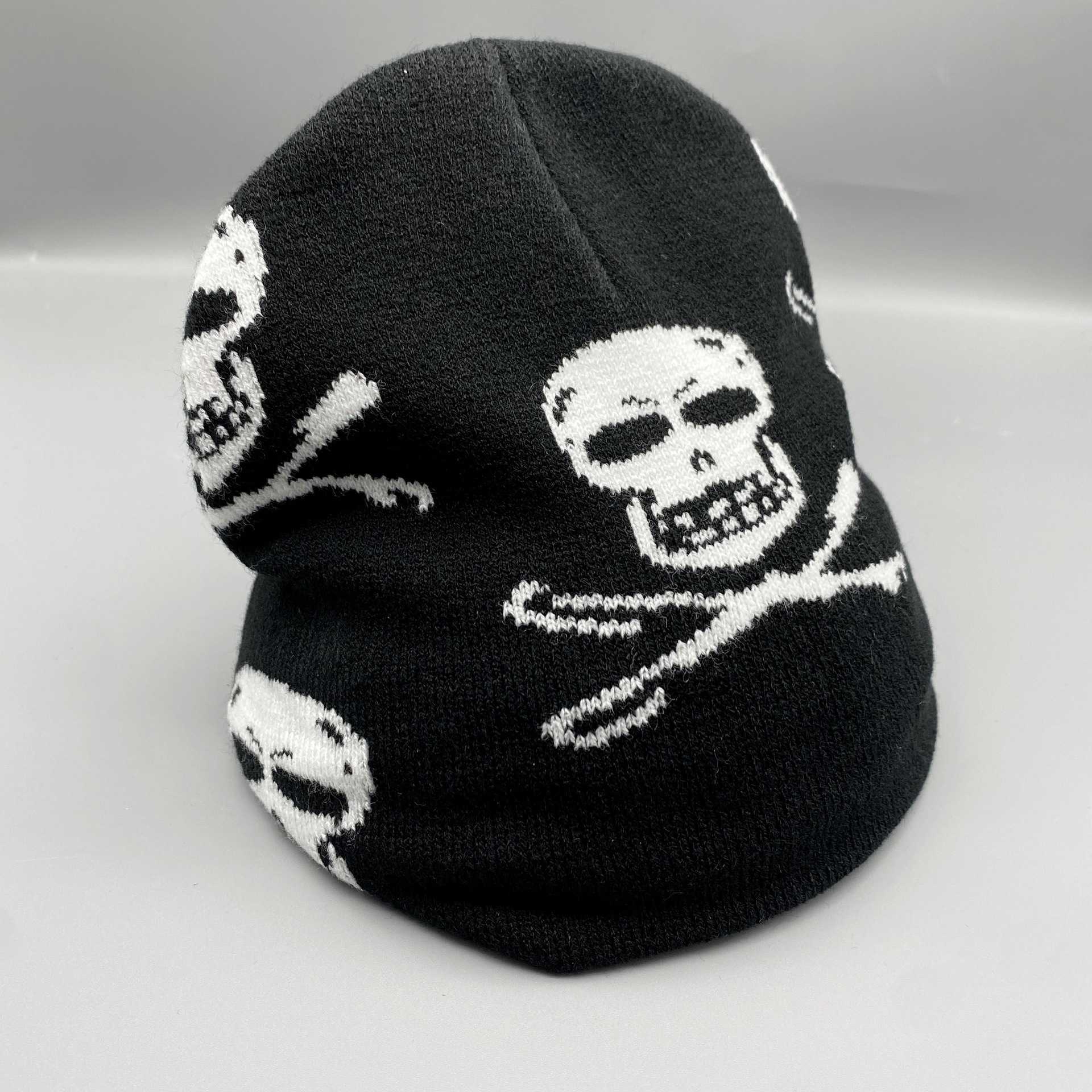 Skull Knitted Hat Halloween Outdoor Cycling Warm Round Top Graffiti Dark Series Fashion Trendy Knit Hat H251020