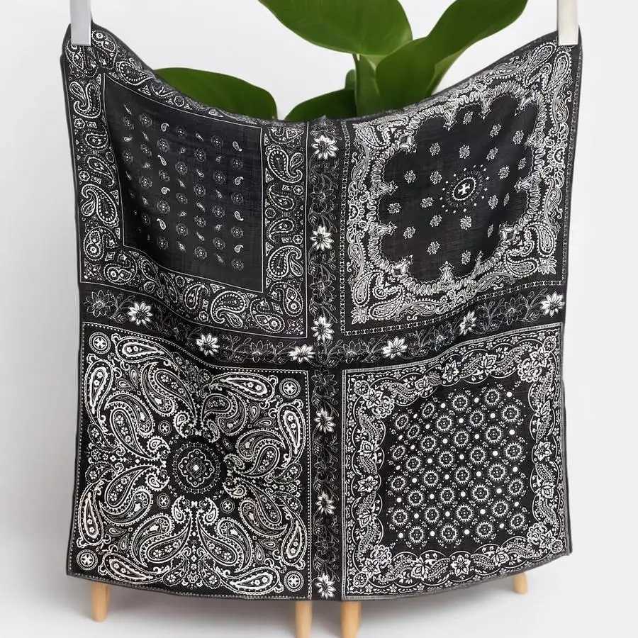 Luxury lia Print Silk Scarf Wen New Fashion Satin Neck Hair Tie Band Soft Work Neckerchife Hijab Fa FoardW251021