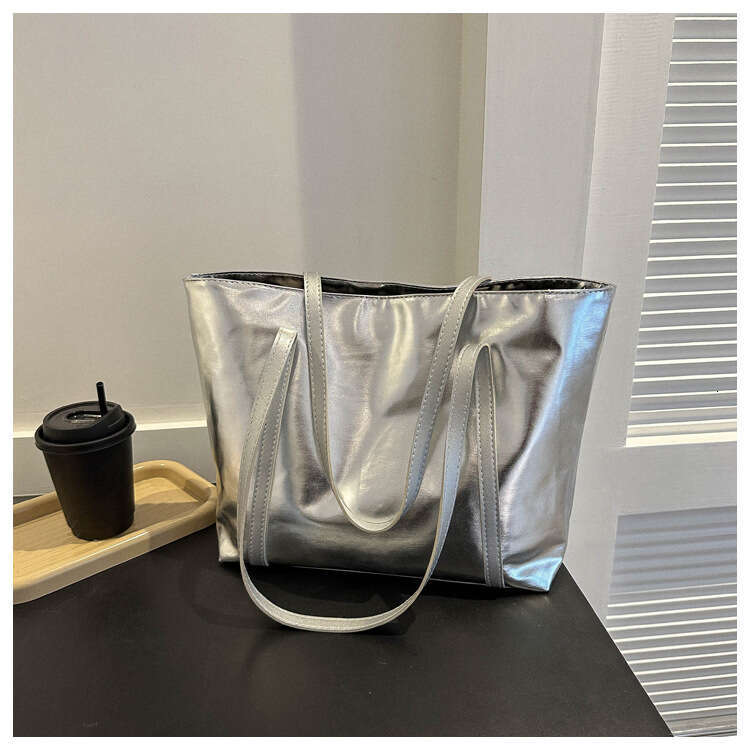 2025 New Trendy Large Capacity Fashion Casual Women's Shoulder Simple Versatile Commuter Tote Bag