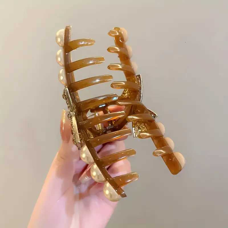 Elegant rhinestone and imitation pearl bow hair clip Womens fashionable resin hair accessory suitable for casual wearW254021