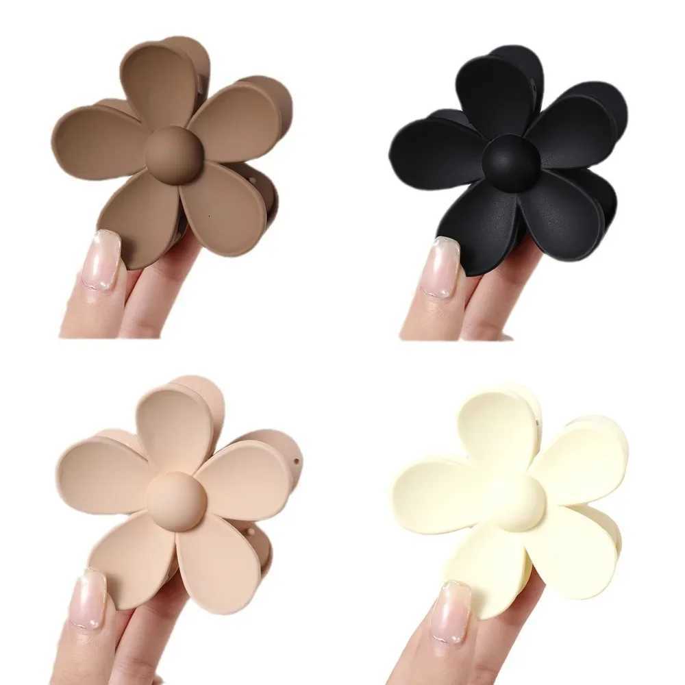 Large Flower Claw Clips For Women Fashion Hair Claw Hair Clamps Girls Matte Hairpins Sweet Headwear Barrette Hair AccessoriesW254021