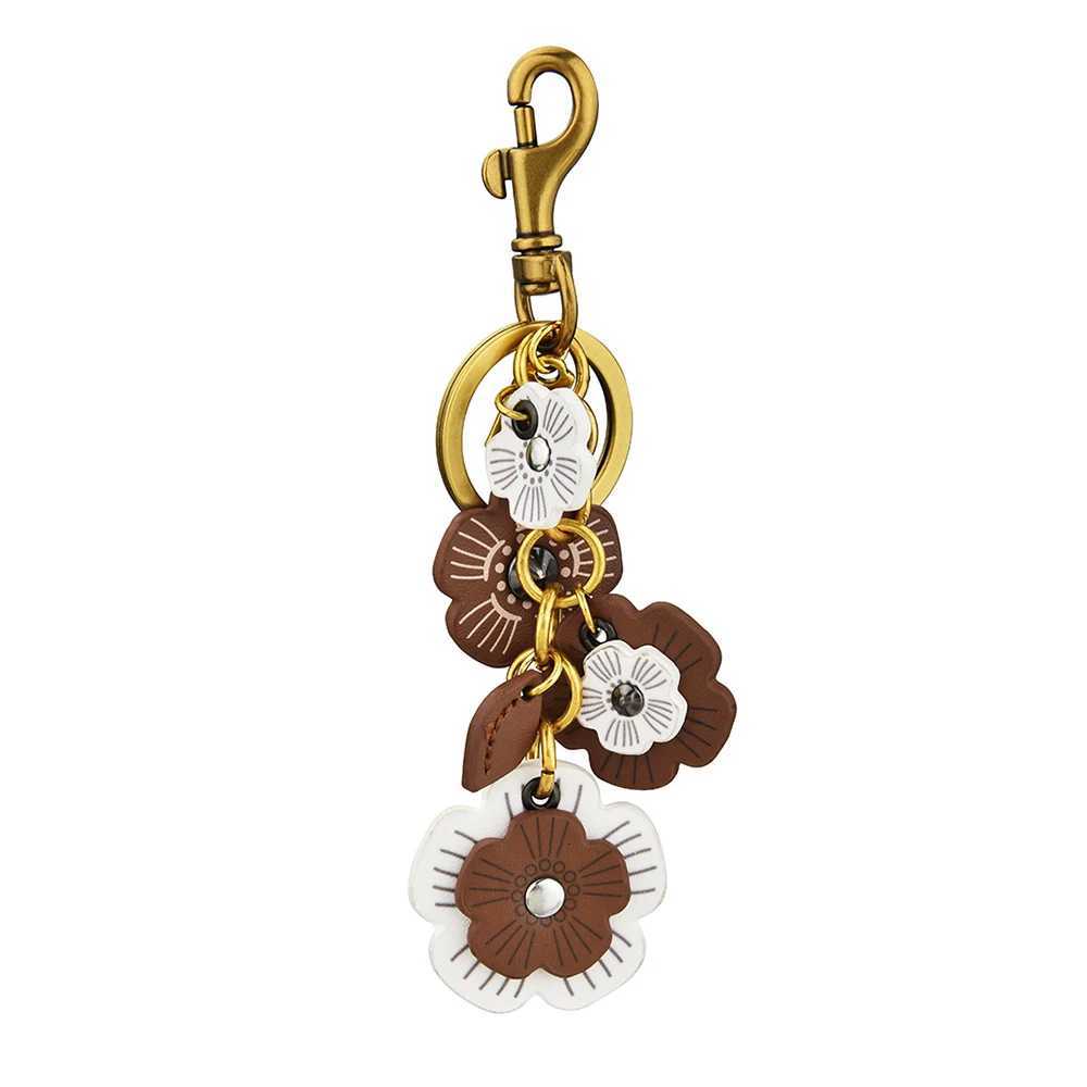 Charm Flower Keychain Many Plum Bossom Leather Pendants Keyring for Women Girls Bag Backpack Key Chian Accessories Gifts W251021