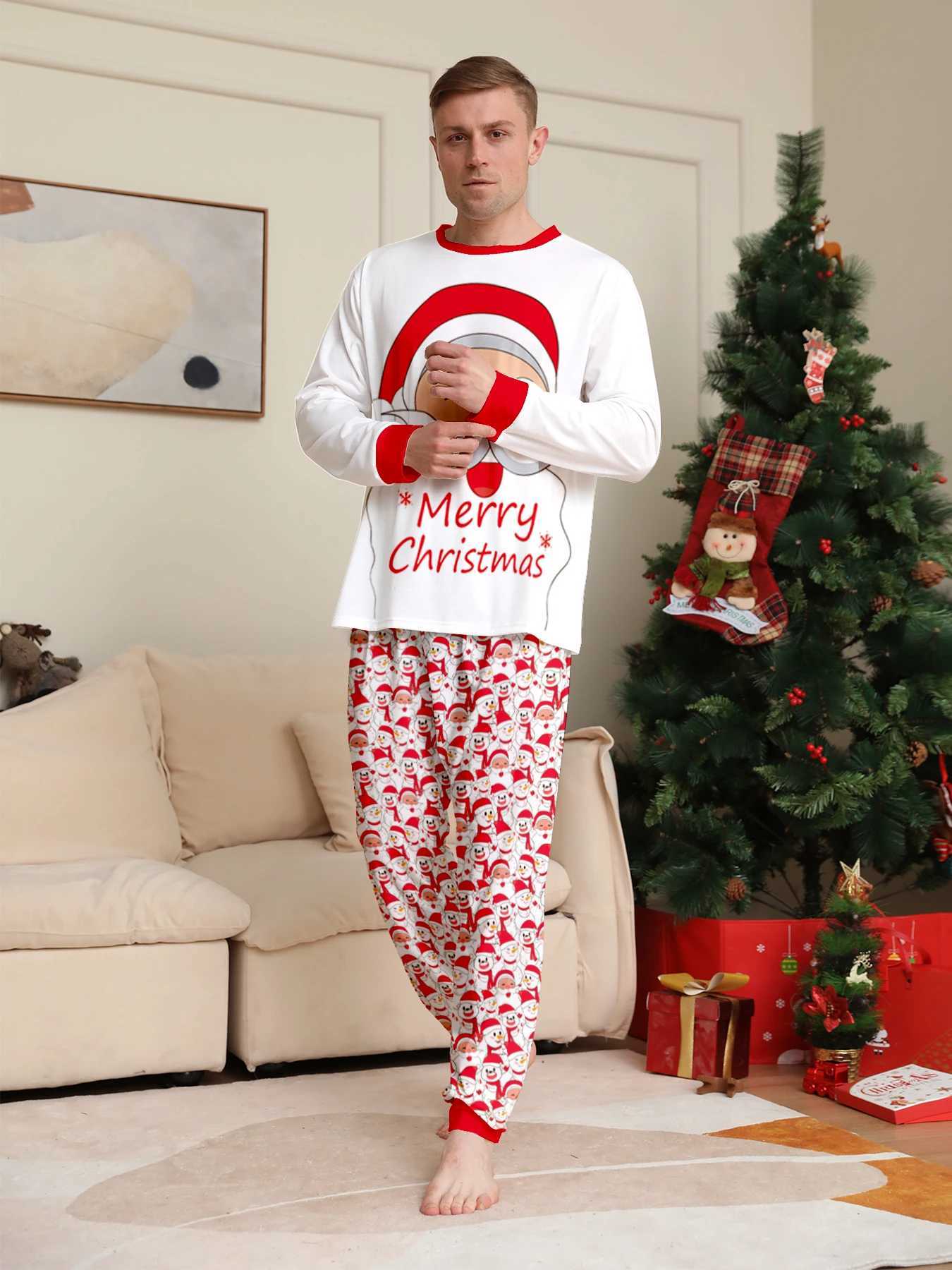 Family Matching Christmas Pajamas Sets Adorable Santa Reindeer Prints Cozy Cotton Material L2510219O4I