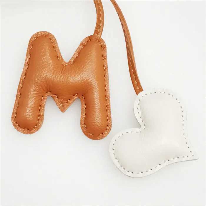 English Letter M With Love Heart Leather Keychain Name Pure HandStitched Ladies Women Bags Backpack Pendant Charm W251021