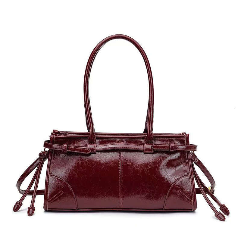 Women's shoulder crossbody bag retro large capacity Boston baguette toe layer oil wax leather motorcycle bags