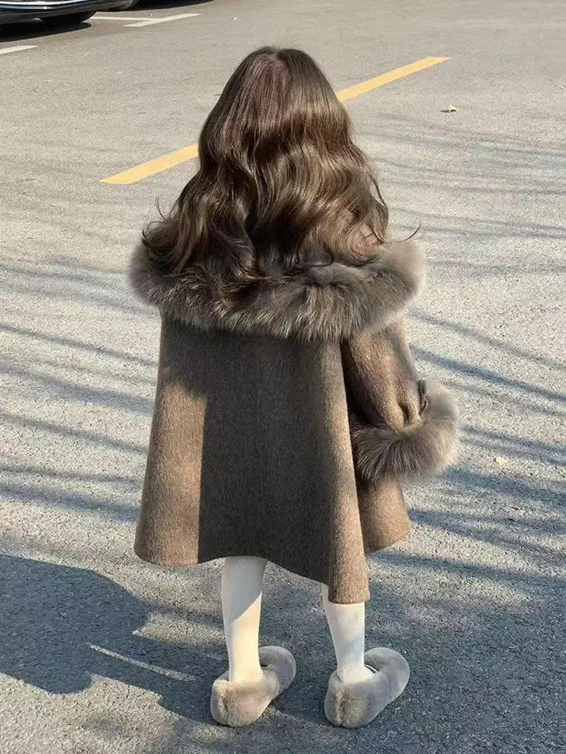 Baby Girls Woolen Coat Autumn and Winter Clothing Western Childrens Sweet Temperament Woolen Collar Woolen Coat Kids Top 251017