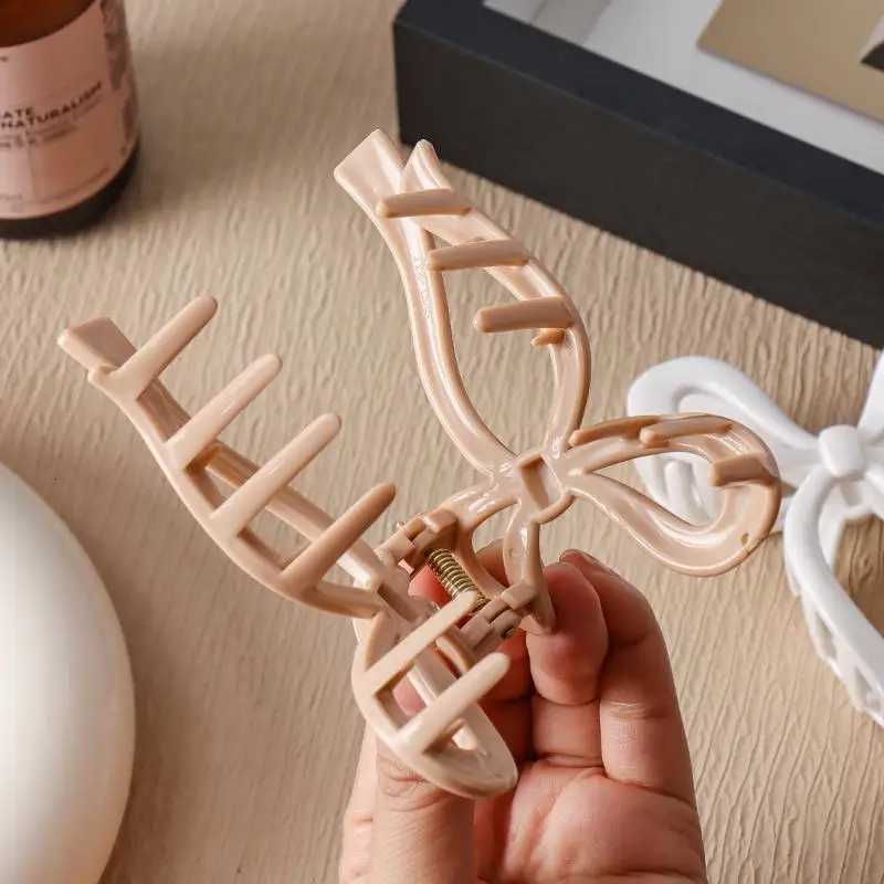 Silicone Safe Soft Shark Clip Anti Collision Protection For The Back Of The Head Anti Fall Womens Hair Claw Clip AccessoriesW254021