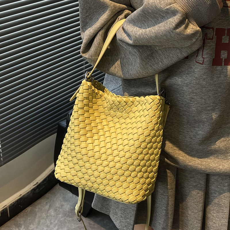 Luxury Brand Designer Bag Super Popular Niche Woven Bag For Women 2025 New Summer Versatile Crossbody Bag Fashion Super Popular Handbag Bucket Bag