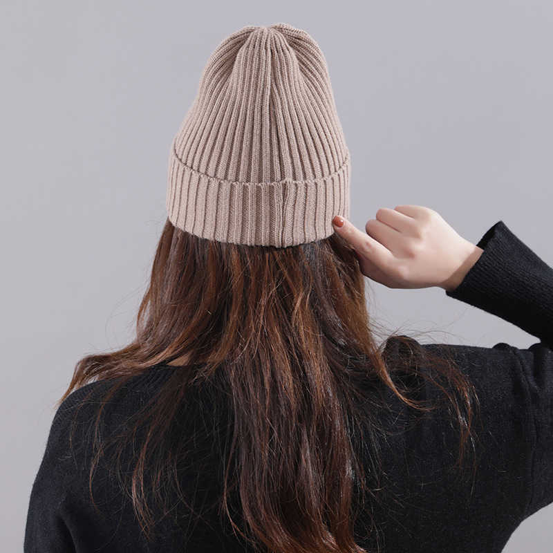 Autumn and Winter Fashionable Wool Cap Sweet and Lovely Warm Knitting Cap Womens Pullover Cap H251020