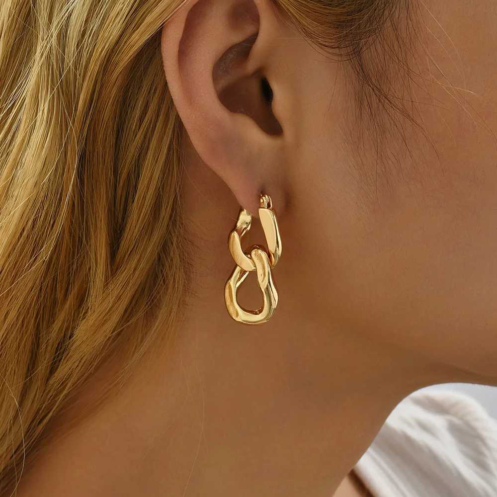 Minimalist Twisted Cuban Chain Hanging Drop Earrings for Women Punk Gold Color Detachable Round Circles Hoop Earring Ear Buckle J251021