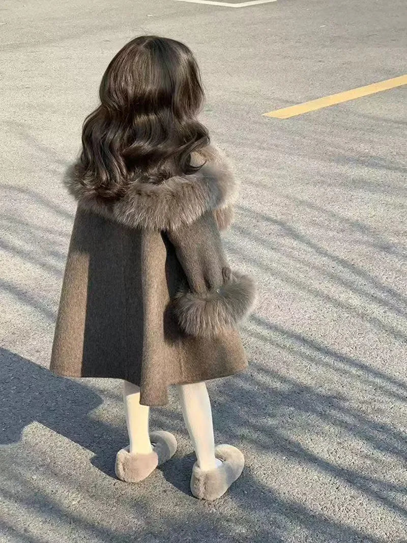 Baby Girls Woolen Coat Autumn and Winter Clothing Western Childrens Sweet Temperament Woolen Collar Woolen Coat Kids Top 251017