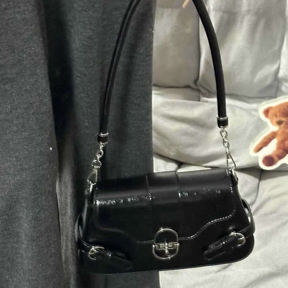 French Style Single Shoulder 2025 Black New Niche Texture Baguette Underarm Versatile Crossbody Bag