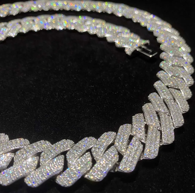 Stylish Iced Out Cuban Link Necklaces and Braclets Featuring Premium Diamon-like Simulated Stones